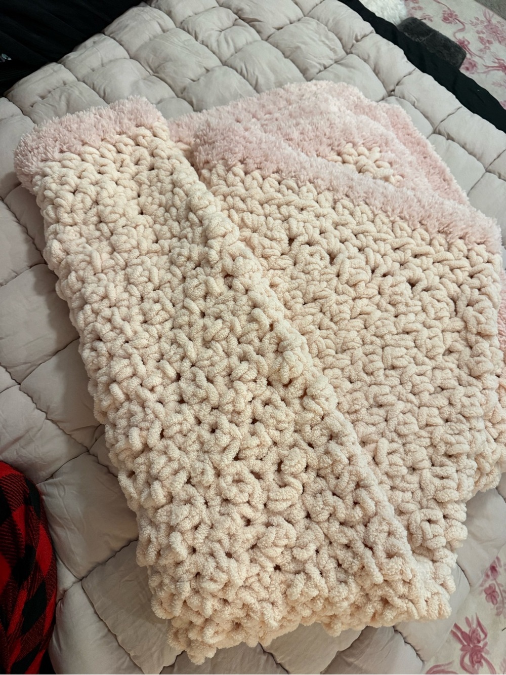 Cozy Plush Chunky Knit Blush Throw Blanket - Soft Home Accent